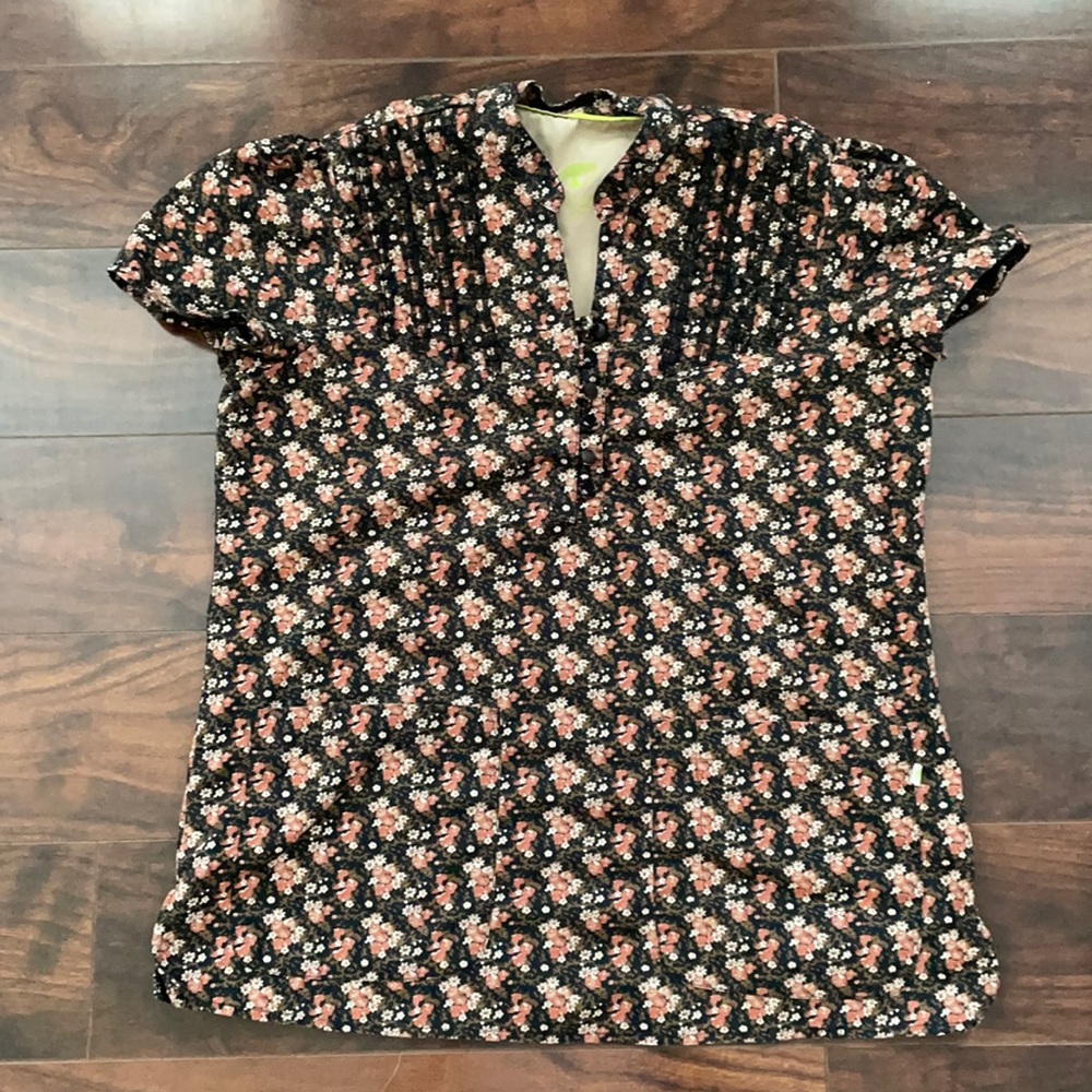 Healing Hands Scrub Top